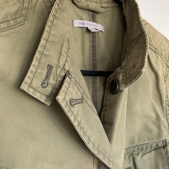 Gap jacket. - Picture 6 of 7